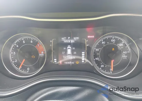 2020 Jeep Cherokee Latitude Plus 4X4 z USA, uszkodzony, nr VIN 1C4PJMLX4LD615322